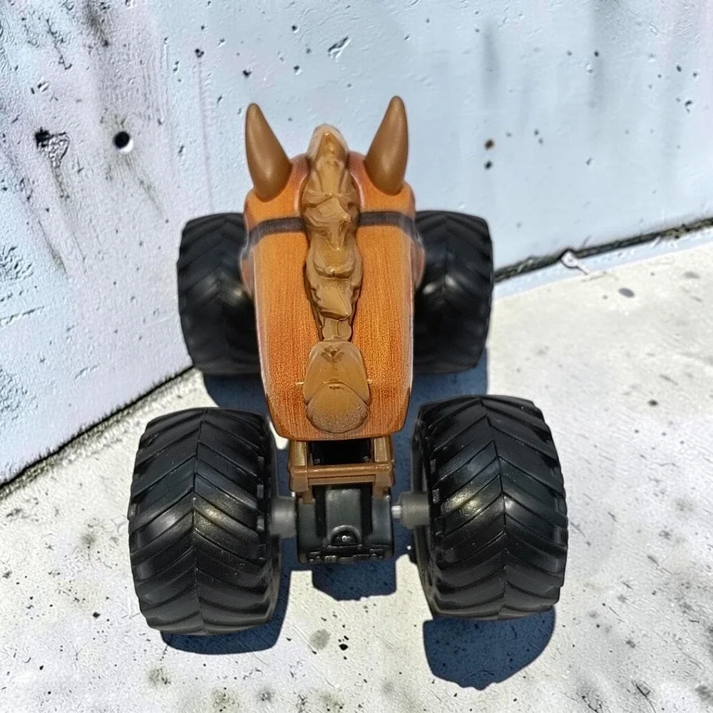 Monster Jam Horse Power Monster Truck Diecast 1:64 Scale Spin Master Brown Toy